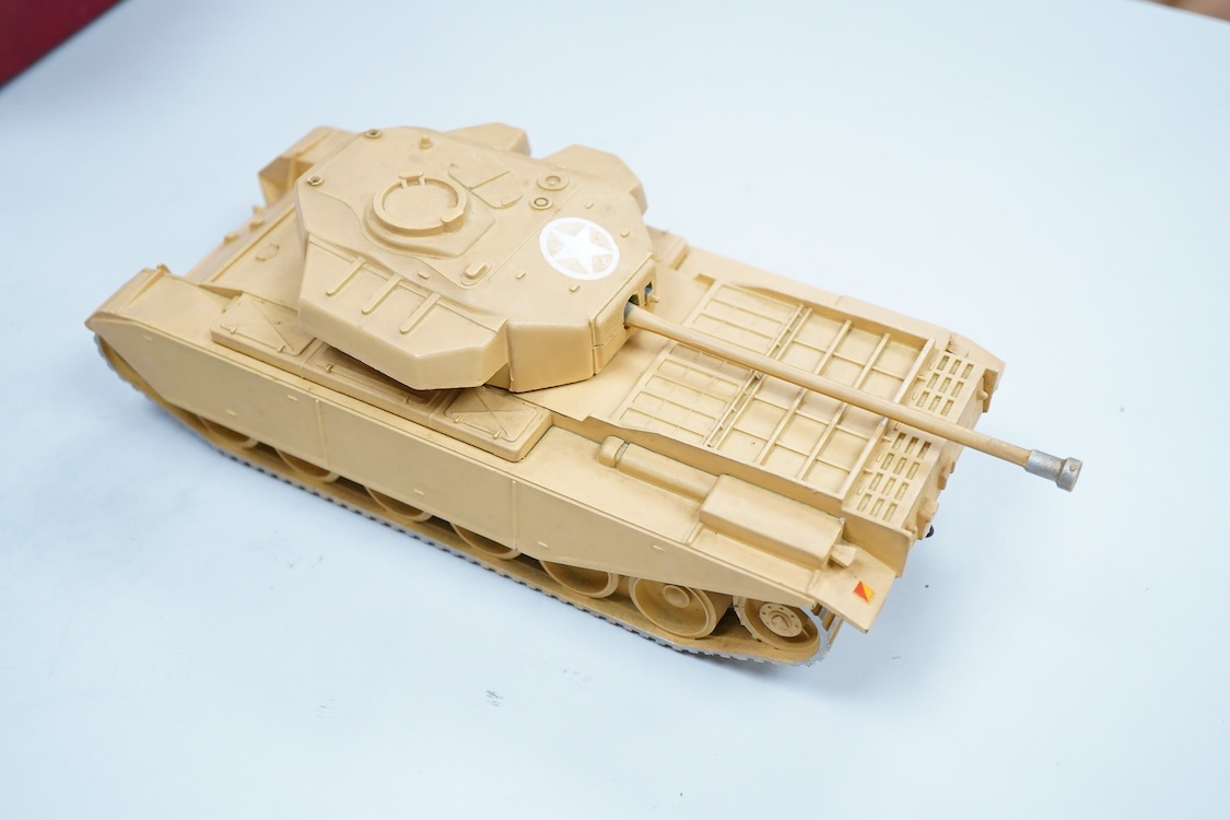 A boxed Britains Centurion Tank (No.2154), in desert warfare sand coloured finish, box with illustrated lid, complete with the original packet for the aerials, however aerials missing